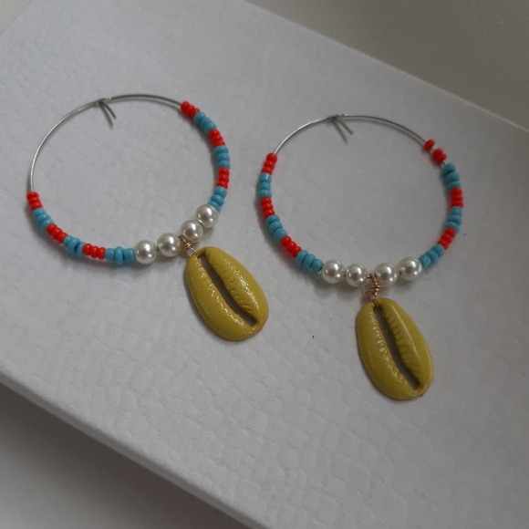 Beaded Hoop Cowrie Earring - Picture 2 of 6